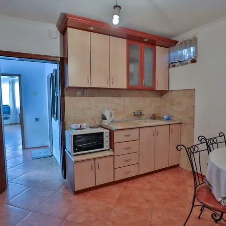 200m2 Center Guest house