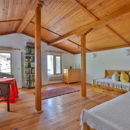Guest house 200m2 Center Balchik