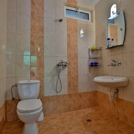 200m2 Center Guest house